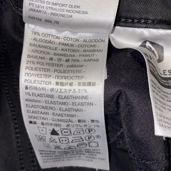 Levi’s 311 Shaping Skinny Size 27 Faded Black Cutoff Jean High Waist Shorts - Picture 9 of 13